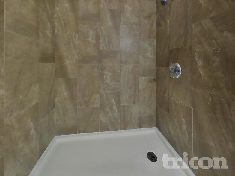 Building Photo - 12850 Spruce Cir