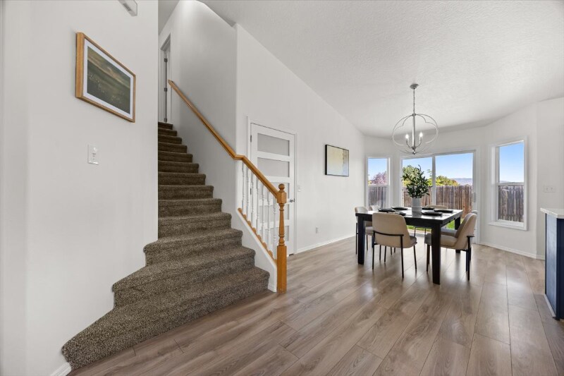 Building Photo - 5174 N Rothmans Ave