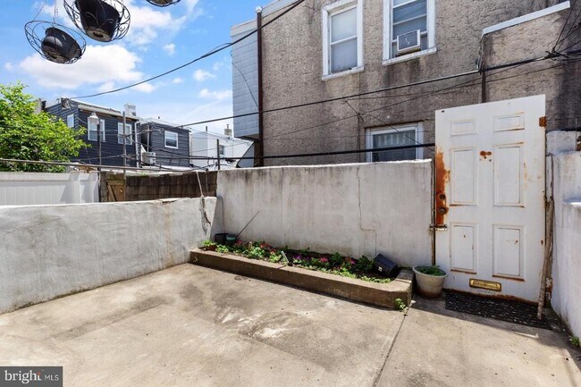 Building Photo - 1842 McKean St