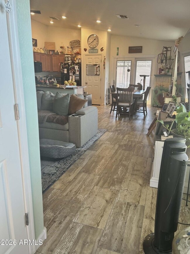 Building Photo - 11005 E Verbina Ln