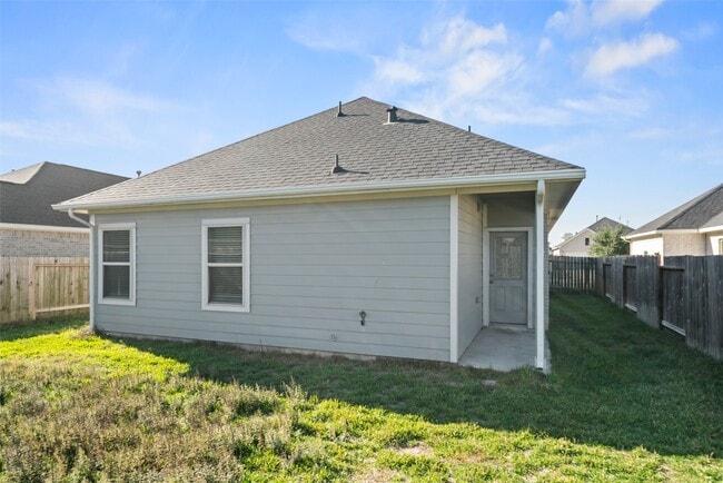 Building Photo - 8007 Grandstand Pkwy