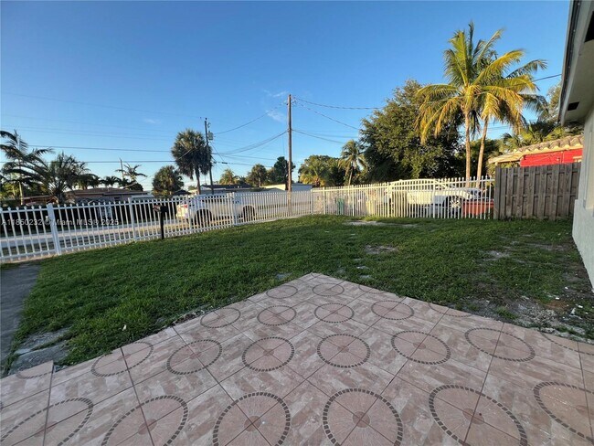 Building Photo - 2280 NW 154th St