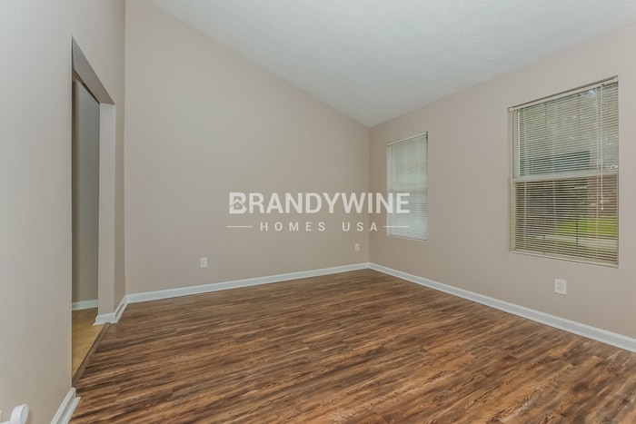 Building Photo - 10445 Ivygate Ave