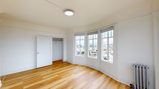 Building Photo - 3272 21st St