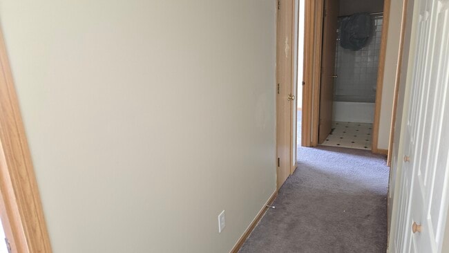 Building Photo - 3724 Revolutionary Dr