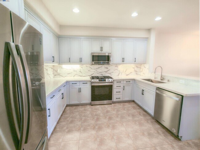 Building Photo - 912 Joree Ln