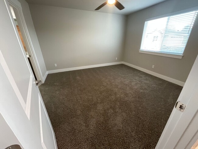 Building Photo - Brand New Beautiful Home