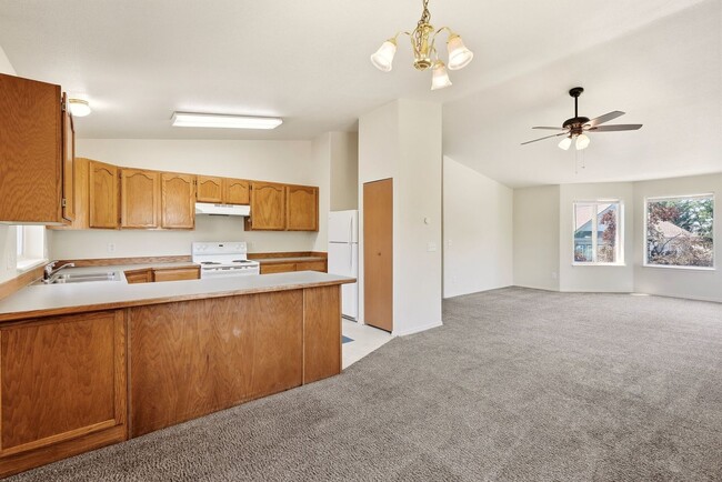 Building Photo - 3442 W Lilac Ct