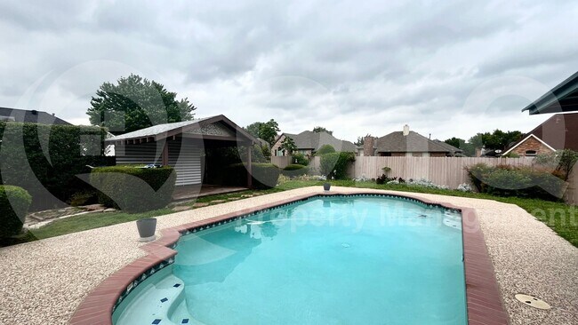 Building Photo - 4211 Spurwood Dr