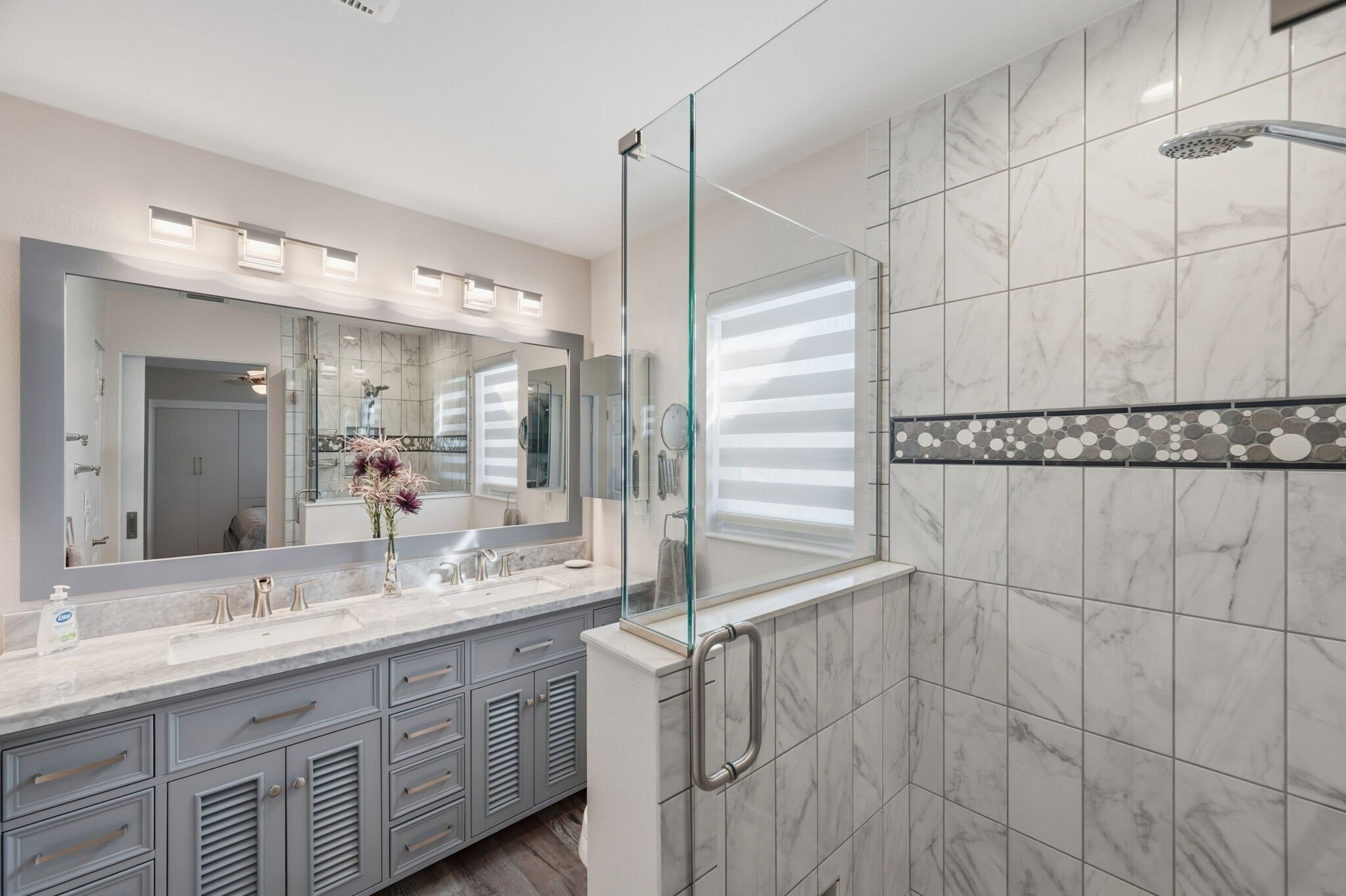 Building Photo - 5400 Gulf Dr