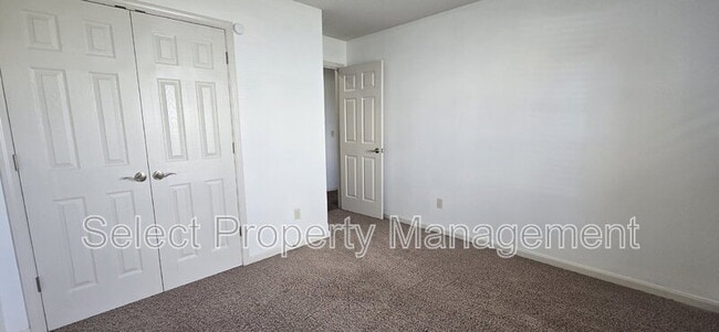 Building Photo - 9121 Brickshire Pkwy