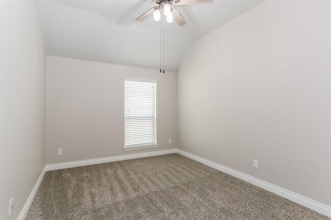 Building Photo - 122 S Carson Cub Ct