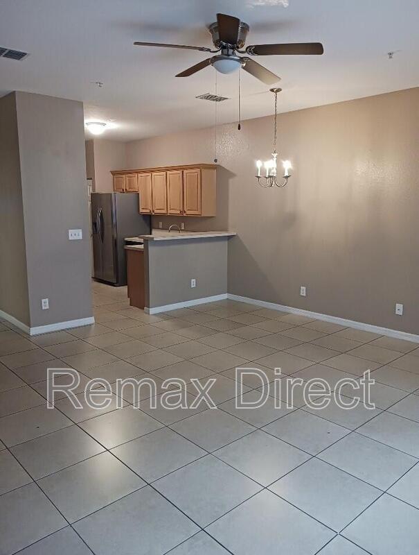 Building Photo - 795 Pipers Cay Dr