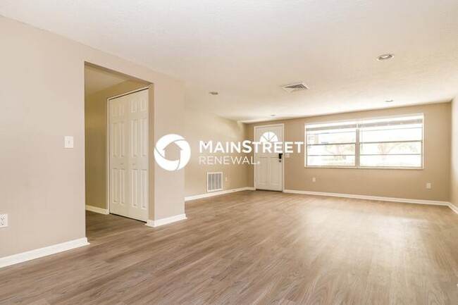 Building Photo - 7715 Cumber Dr