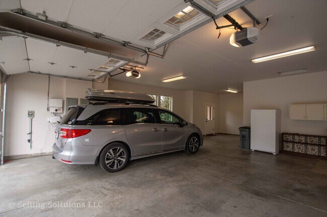 Building Photo - 5010 SE 362nd Ave