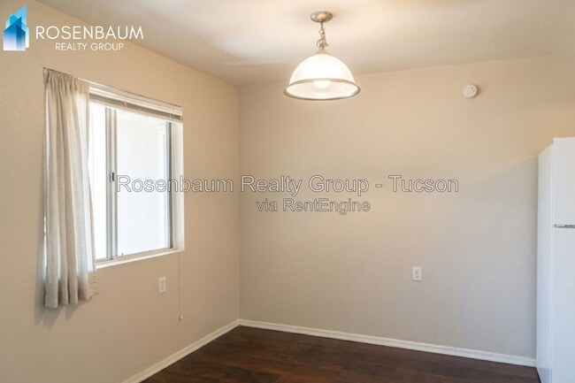 Building Photo - 3028 N Castro Ave