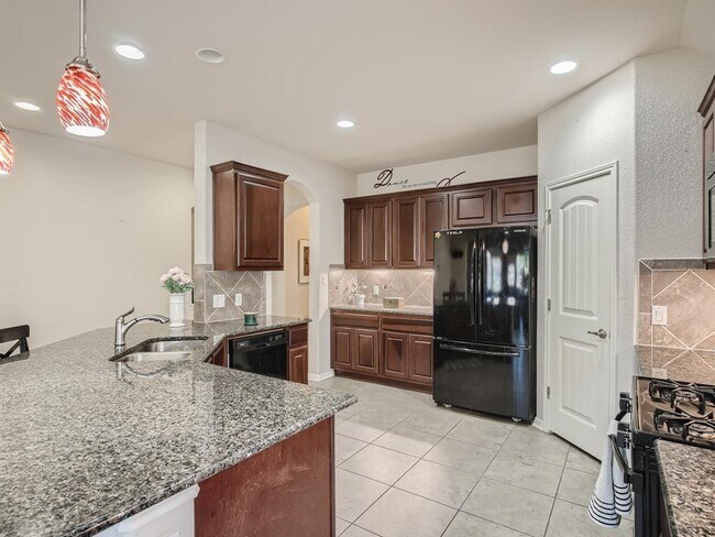 Building Photo - 8241 Arezzo Dr