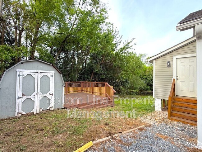 Building Photo - 1219 Dearborn Ave