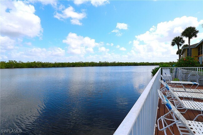 Building Photo - 1155 Mainsail Dr