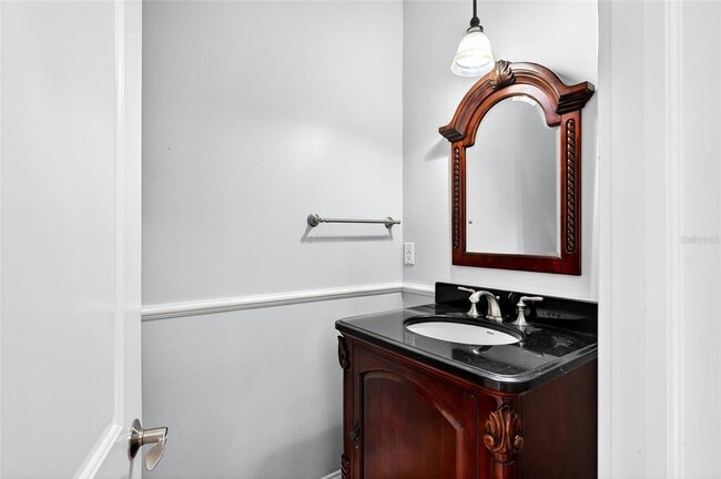 Building Photo - 2509 Bay Blvd