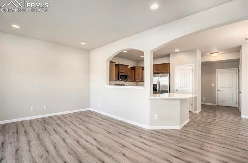 Building Photo - 6351 Old Glory Dr