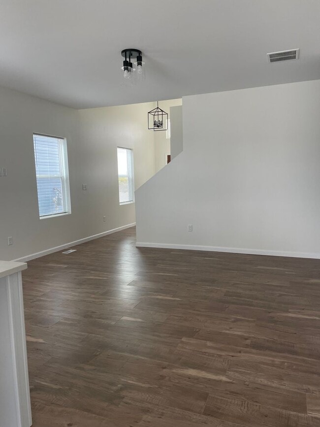Building Photo - 2558/2562 Granite Drive NW
