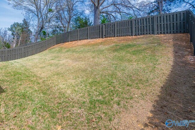 Building Photo - 125 River Springs Ct