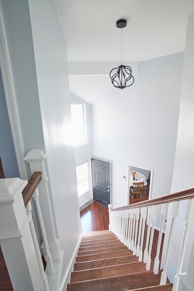 Building Photo - 810 Williamsburg Ln