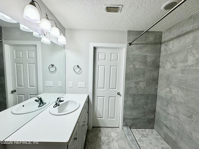 Building Photo - 3587 Pebble Path Ln