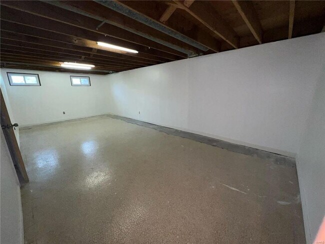 Building Photo - 1565 Zurich Dr