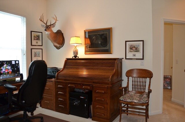 Building Photo - 2003 Izard Ct