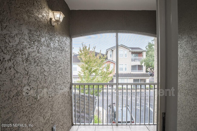 Building Photo - 10075 Gate Pkwy