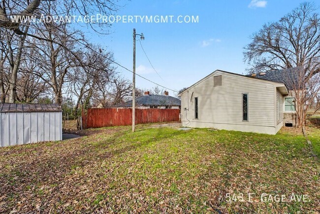 Building Photo - 543 E Gage Ave