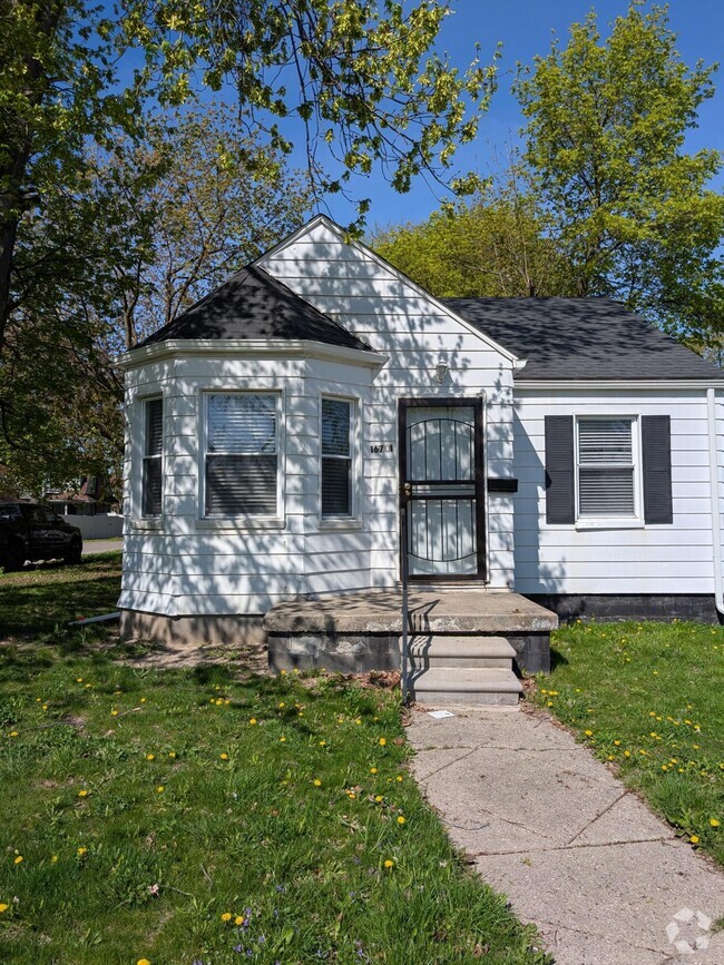 Building Photo - 16701 Stahelin Ave