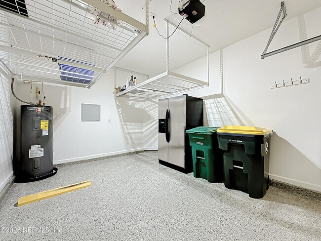 Building Photo - 4590 Capital Dome Dr