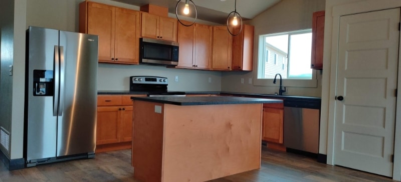 Building Photo - 947 N Camas Ln