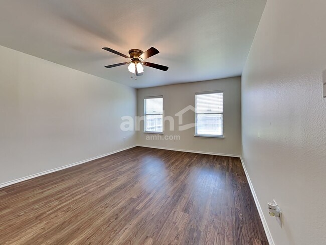 Building Photo - 2002 Wagon Trail