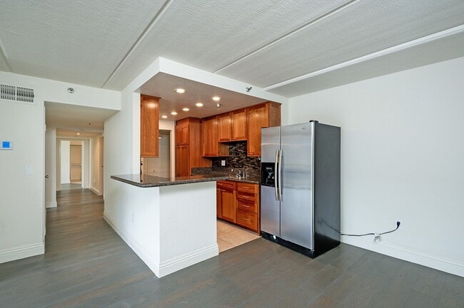 Building Photo - 50% Off First Month's Rent! Stellar Symphony Terrace Condo!