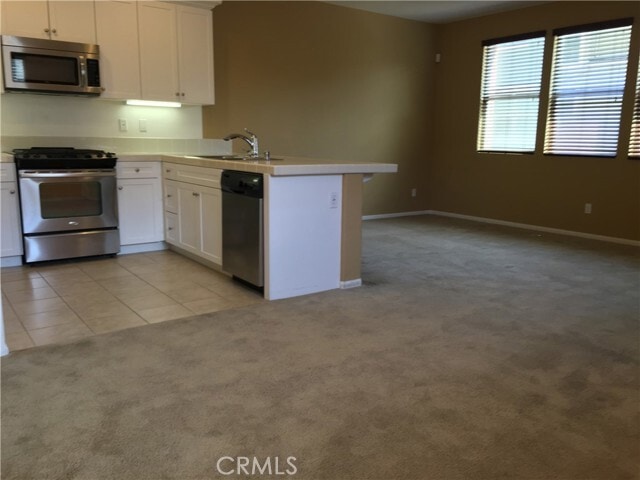 Building Photo - 221 Merlot Dr