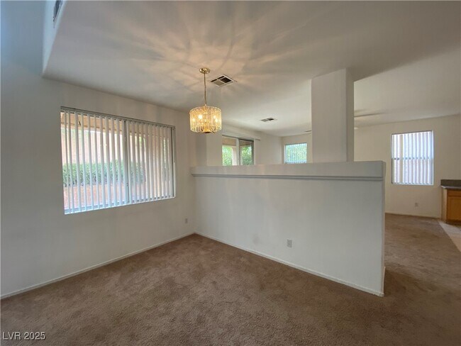 Building Photo - 1317 Woodmore Dr