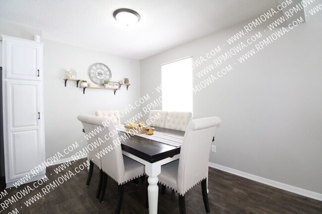 Building Photo - 1318 SW Kenworthy Dr