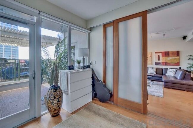 Building Photo - 1240 India St