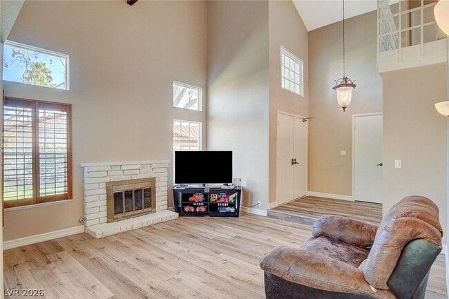 Building Photo - 2408 El Cortez Ave