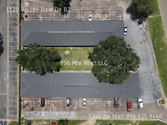 Building Photo - 1120 Valley View Dr