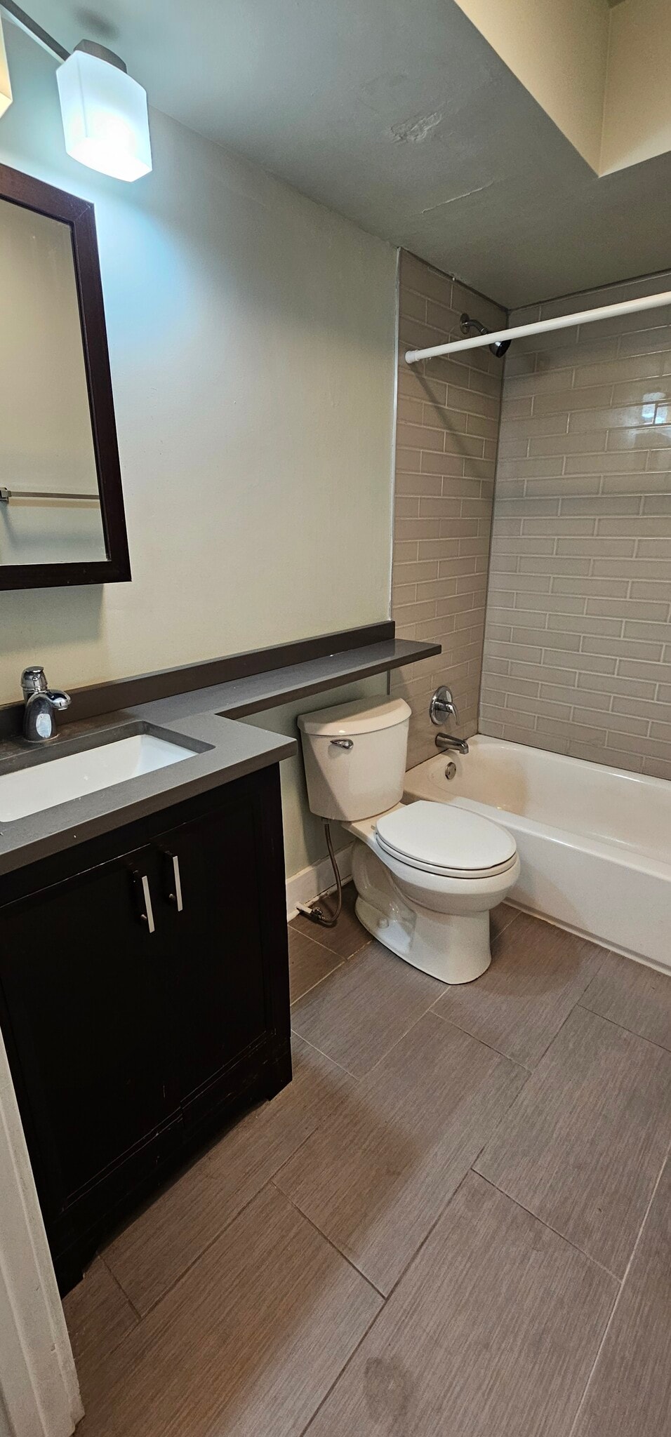 Building Photo - 1437 N Dearborn St