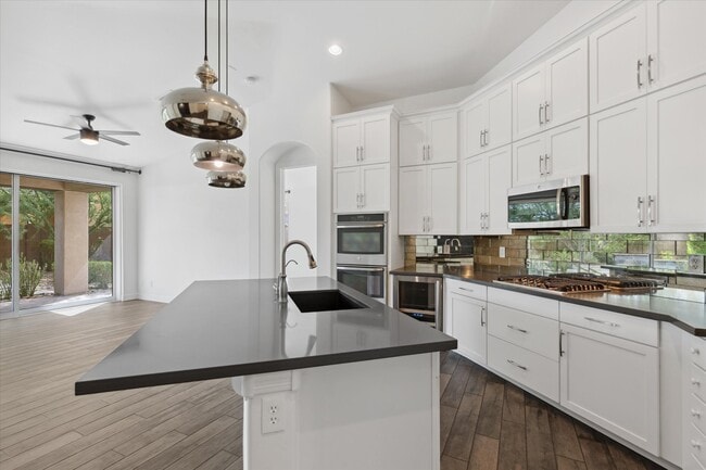 Building Photo - 4713 S Aileron Ln