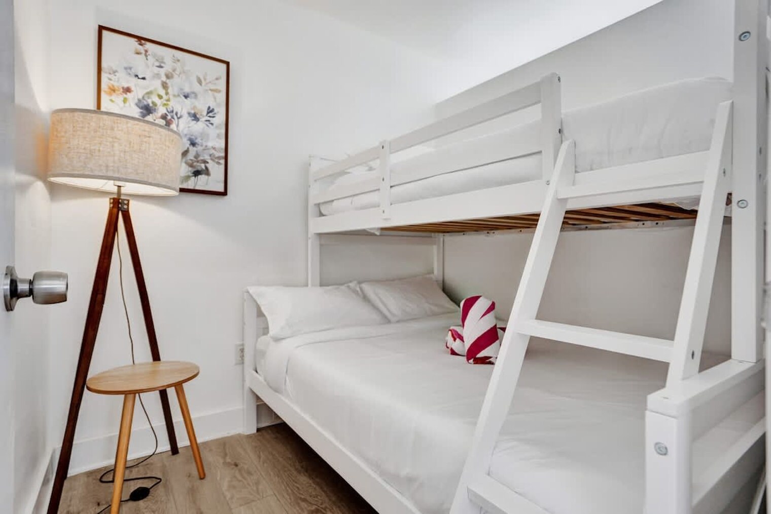 Building Photo - 333 Walnut St