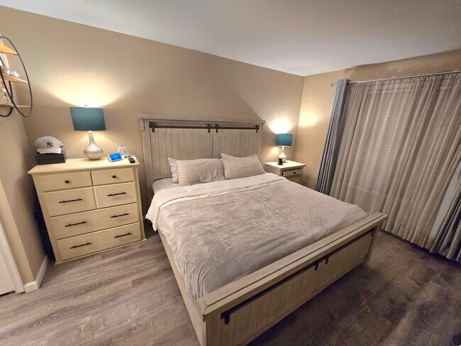 Building Photo - 9 Balsam Ct