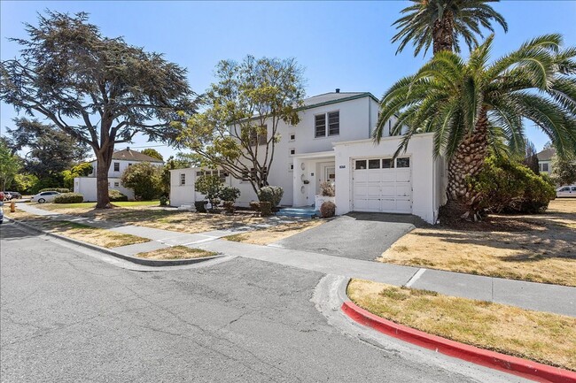 Building Photo - 2875 San Pedro Rd