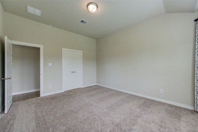 Building Photo - 6027 Jenna Wy